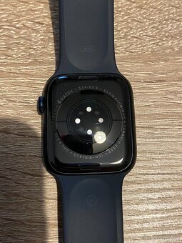 Apple Watch 8 45mm GPS + Cellular - 9
