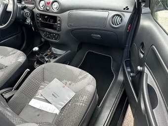 Citroen C2 1.1i, r.2005, STK, 77 000km - 9