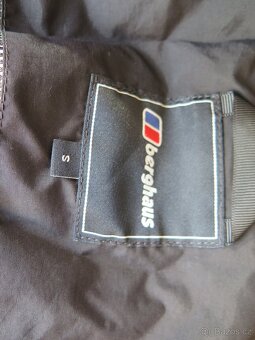 bunda orig. goretex s kapucí zn. Berghaus, vel. S,nepoškozen - 9