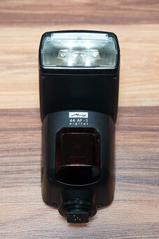 Prodám objektivy a blesk pro Pentax - 9