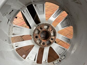 Alu kola 7Jx17H2 ET46 - 9