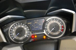 Honda Forza 300 ABS - původ ČR, 1.maj, 24 990 km - 9