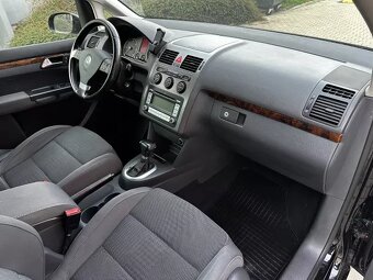 Volkswagen Touran 2.0 TDI 103kW DSG Xenony Šíbr ALU R18 Face - 9