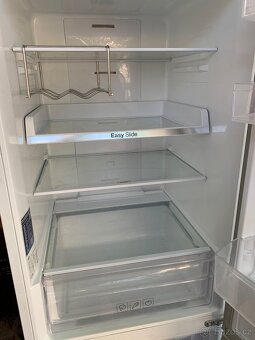 Lednice Samsung s mrazakem No Frost 192l + 98l mrazak - 9