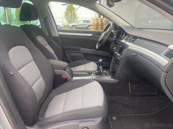 Škoda Superb 1,6 TDi combi II GreenLine (2012) - 9