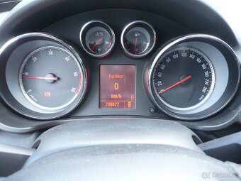 Opel Insignia 2.0 CDTi - 9