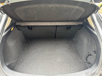 Mazda 3 - 9