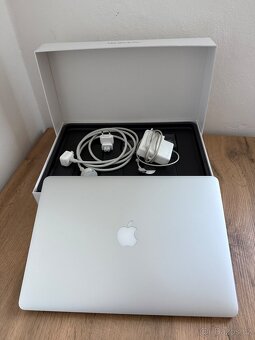 MacBook Pro Retina 15" mid 2015 i7, 16GB RAM, SSD 256GB - 9