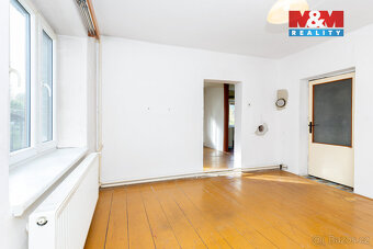 Prodej rodinného domu, 5+1, 969 m², Ledec u Choltic - 9