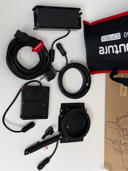 Světlo Aputure LS 60d Daylight LED Light+softbox LS60 30x30 - 9