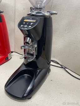 Repasované mlýnky Compak E6 - 9