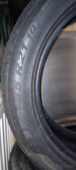Pirelli P Zero - 9