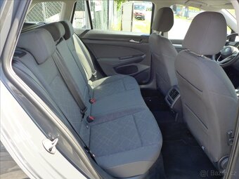 Volkswagen Golf 2,0 TDI VIRTUAL,LED,DPH,1.MAJ - 9