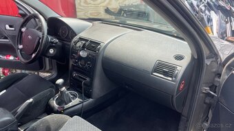 Ford Mondeo MK3 2.0Tdci HJBB Na náhradní díly - 9