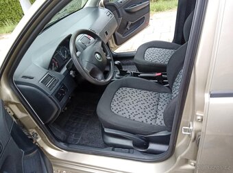 Škoda Fabia Kombi 1.2 HTP 47 KW 2.majitel Najeto 145 tis.km - 9