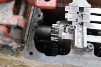 Zetor 6911 6711 5711 5511 4011 převodovka - 9