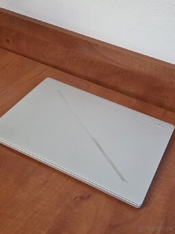 ASUS Rog Zephyrus G14 2024 Ryzen 9, RTX 4060 - 9