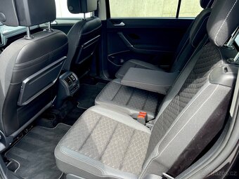VW Touran 1.6 TDI, r.v. 2018 – perfektní stav, 7 míst - 9