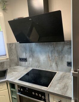 Venkovská kuchyně mintová/krémová, se spotřebiči,5609 - 9