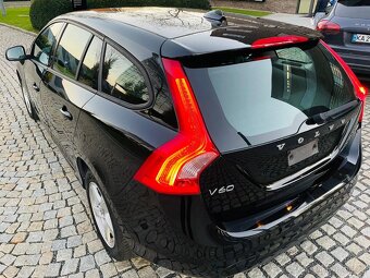 Volvo V60 2.0D3 5VÁLEC MANUÁL LED VÝHŘEV SENZORY - 9