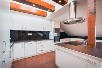 Výnos až 8,5%, investiční dům v srdci Šumavy. KORUNA , o vým - 9