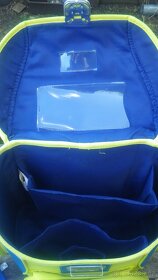 Školní aktovka taška batoh Mimoni od Karton P+P - 9