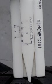 Pěkné zimní pneu Nexen 225/60/18 - 9