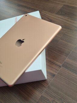 Apple iPad 6. generaci 32gb - 9