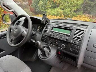 VW Multivan T5 2.0TDI 103kW,tažné,webasto,serviska - 9