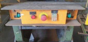 Použitý excentrický lis LENP 63, r. GO 2000 - 9