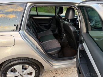 Octavia combi 3 1.4 tsi 103 kw elegance krásný stav - 9