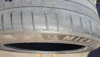 Letní pneu 275/35/19 Michelin - 9