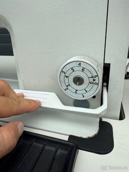 Šicí stroj Durkopp Adler 1220 se 2 jehlami, 4 mm, šicí stroj - 9