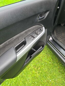 Suzuki Vitara 1.6 diesel/88 kw Allgrip, 4x4, automat - 9