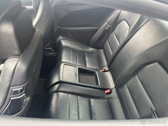 Mercedes Benz 207 E350 CGI - 9