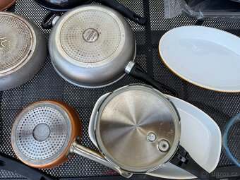 Kuchyňské nádobí a náčiní - velké množství - 9