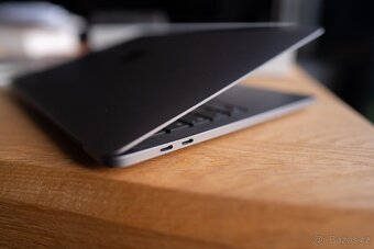 MacBook Pro 13" M1 2020 8 GB SSD 512 GB TOP STAV - 9