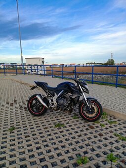 Honda CB1000R - 9