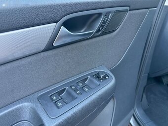 Volkswagen Sharan,2.0TDI DSG 7 míst - 9