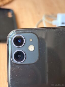 iPhone 11 64gb + příslušenství - 9