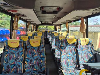 Autobus ISUZU 26+1 míst - 9