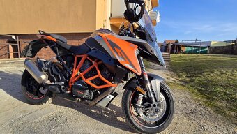 Ktm super duke 1290 gt - 9