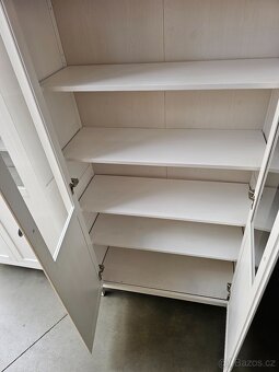 VITRÍNY IKEA HEMNES - 9