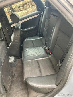 Audi A4 B6 3.0 avant quattro manuál - 9