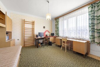 Prodej, rodinný dům 5+2 Tvrdonice, průjezd, zahrada, sklad n - 9