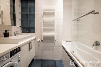 Pronájem bytu 3+kk 84 m2 Jankovcova, Praha 7 Holešovice - 9