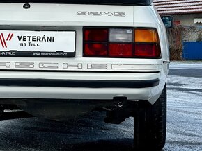 Porsche 924S - 9