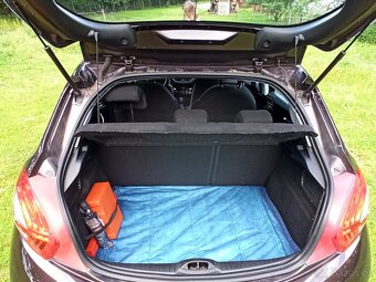 Peugeot 208 - 9