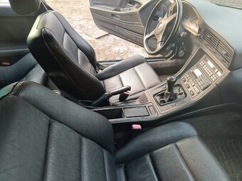 BMW 850 i manuál cz SPZ v depozitu - 9