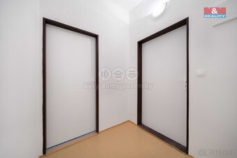 Pronájem bytu 1+kk, 51 m², Strašice - 9